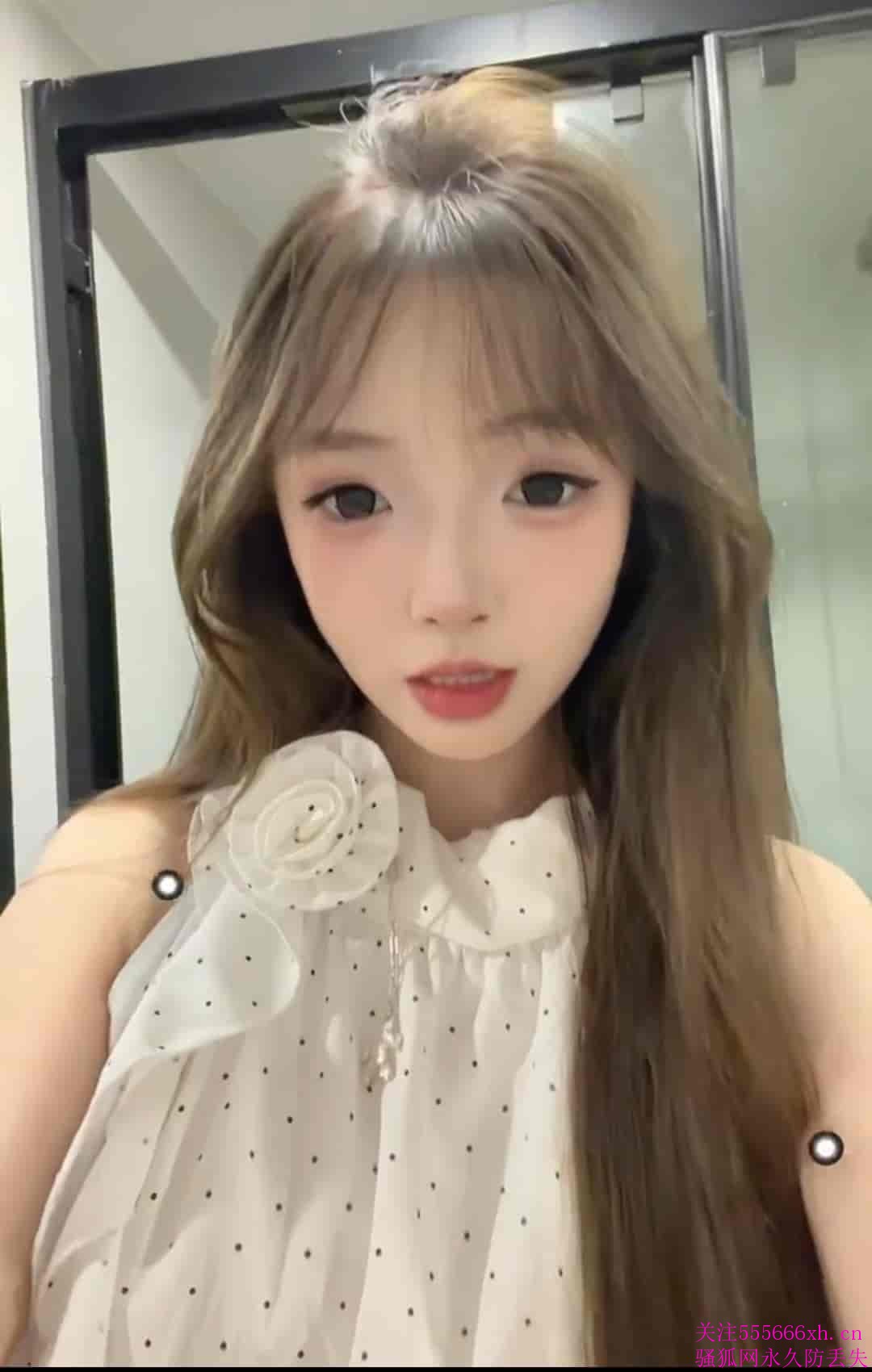 Screenshot_20260504-161858.与你 开群号1_edit_44618203986310.jpg